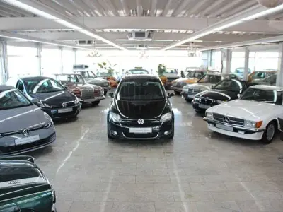 Gebraucht VW Golf Plus Cross Highline 122 PS (89 kW) 2009 Schwarz Limousine