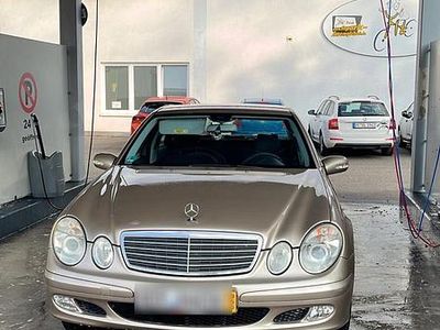 Mercedes E240