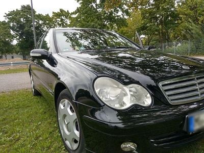 Gebraucht Mercedes 200 122 PS (89 kW) 2004 Schwarz Limousine