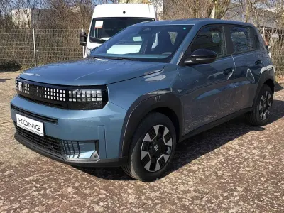 Gebraucht Fiat Grande Panda Business 110 PS (80 kW) 2026 Blau Kleinwagen