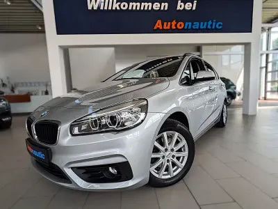 Gebraucht BMW 220 Active Tourer Advantage 190 PS (139 kW) 2015 Silber Van / Kleinbus