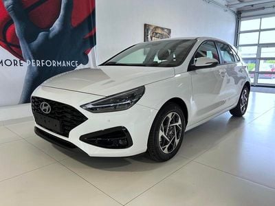 Neu Hyundai i30 GO! 99 PS (72 kW) 2025 Atlas white Limousine
