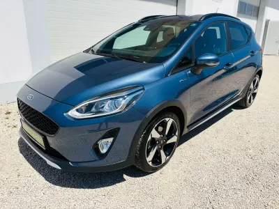 Gebraucht Ford Fiesta Active 95 PS (69 kW) 2020 Blau Kleinwagen