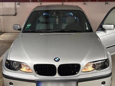 Gebraucht BMW 318 143 PS (105 kW) 2003 Silber Limousine