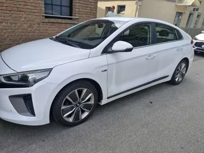 Gebraucht Hyundai Ioniq Premium 141 PS (103 kW) 2017 Kleinwagen