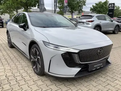 Neu Mazda 6e Takumi-Line 189 kW (258 PS) 2026 Aero gray m Limousine