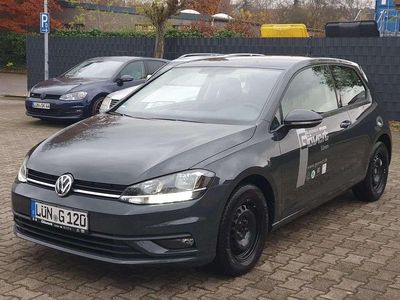 Gebraucht VW Golf VII 110 PS (80 kW) 2018 Grau Limousine
