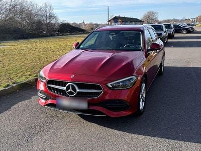 Gebraucht Mercedes C200 163 PS (119 kW) 2022 Rot Kombi
