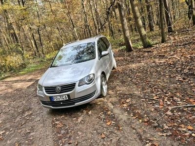 Silber Gebraucht 2009 VW Touran Van / Kleinbus | 4.450 € (Fairer Preis)