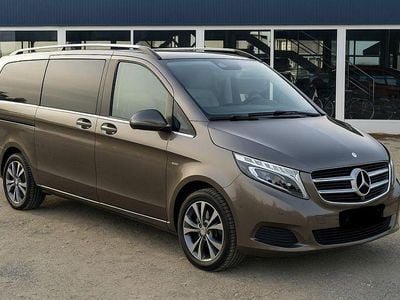 Mercedes V220