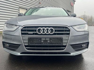 Gebraucht Audi A4 Ambiente 190 PS (139 kW) 2014 Grau Limousine