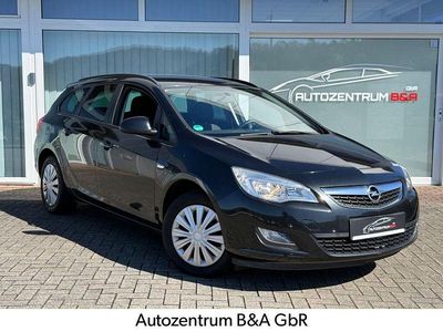 Usata Opel Astra Design Edition 140 CV (102 kW) 2012 Nero Station wagon