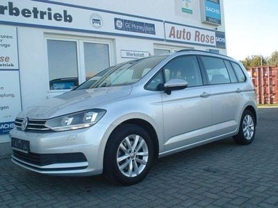 Gebraucht VW Touran Comfortline 150 PS (110 kW) 2019 Silber Van / Kleinbus