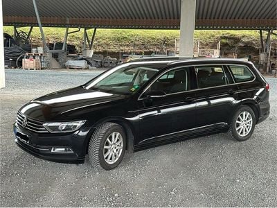 Gebraucht VW Passat Comfortline 150 PS (110 kW) 2019 Schwarz Kombi