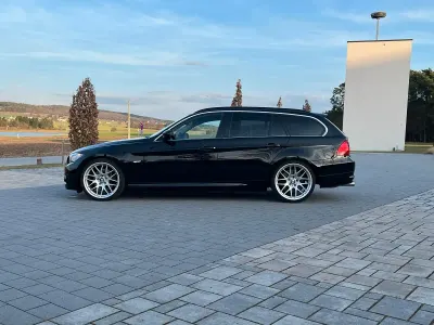Brugt BMW 325 205 HK (150 kW) 2011 Sort Stationcar