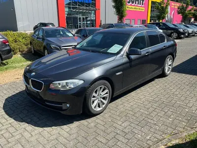 Gebraucht BMW 528 258 PS (189 kW) 2011 Grau Limousine