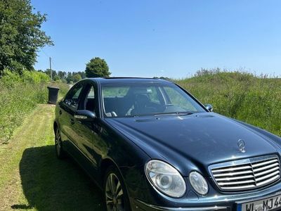 Mercedes E320