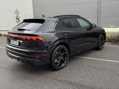 Gebraucht Audi Q8 S-Line 286 PS (210 kW) 2025 Schwarz SUV