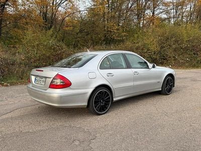 Mercedes E280