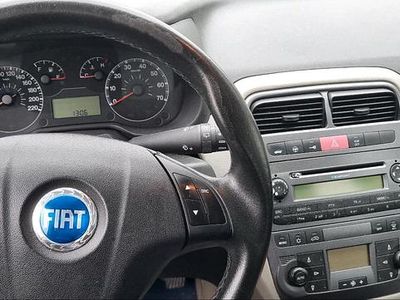 Blau Gebraucht 2005 Fiat Grande Punto Kleinwagen | 2.200 € (Etwas zu teuer)