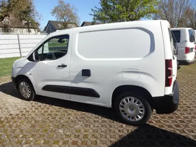 Gebraucht Opel Combo Edition 110 PS (80 kW) 2021 Weiß Van / Kleinbus