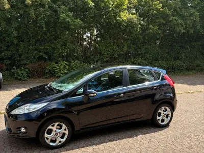 Usata Ford Fiesta 120 CV (88 kW) 2009 Nero Berlina