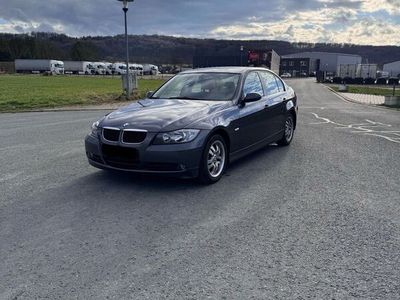 gebraucht BMW 320 I E90 / 8 Fach / Tüv / Automatik