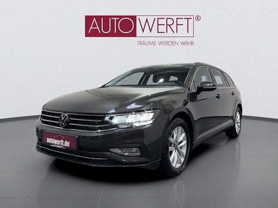 Grau Gebraucht 2023 VW Passat Business Kombi | 26.490 € (Fairer Preis)