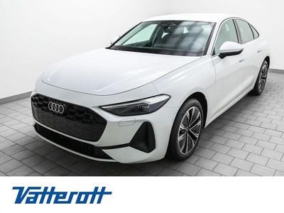Weiß (gletscherweiß metallic) Gebraucht 2025 Audi A5 Ambiente Coupé | 45.990 € (Superpreis)