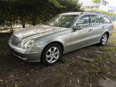 Mercedes E220