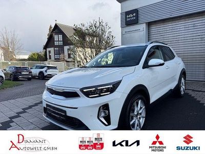 Gebraucht Kia Stonic Spirit 120 PS (88 kW) 2022 Weiß SUV