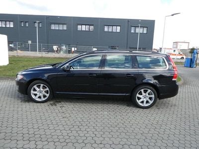 Second-hand Volvo V70 Summum 230 CP (169 kW) 2014 Negru Break