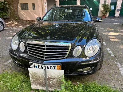 Gebraucht Mercedes E320 224 PS (164 kW) 2007 Schwarz Kombi