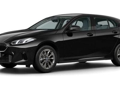 Nouă BMW 120 Sport Line 170 CP (125 kW) 2026 Negru Hatchback