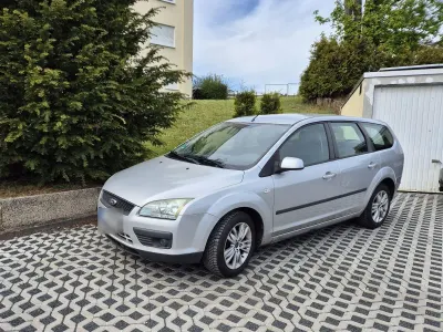 Usata Ford Focus Ambiente 109 CV (80 kW) 2007 Argento Station wagon