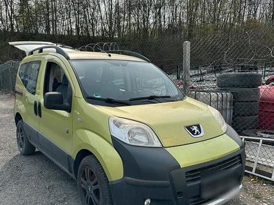 Gebraucht Peugeot Bipper 75 PS (55 kW) 2010 Grün Van / Kleinbus
