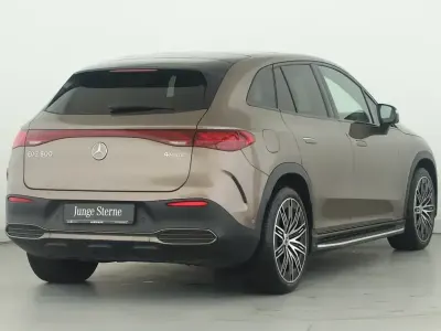 Gebraucht Mercedes EQE500 AMG line 300 kW (408 PS) 2024 Metalliclack samtbraun metallic SUV