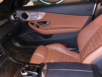 Gebraucht Mercedes C220 194 PS (142 kW) 2019 Schwarz Cabrio