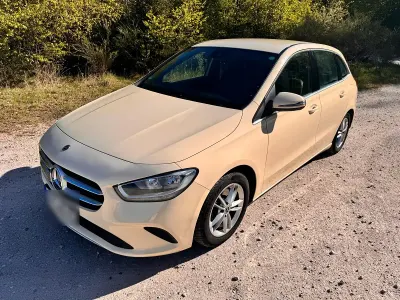 Gebraucht Mercedes 200 150 PS (110 kW) 2019 Beige Limousine