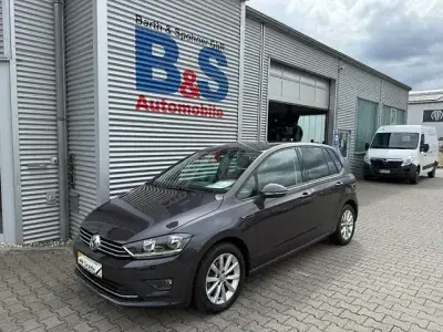 Gebraucht VW Golf VII LOUNGE 110 PS (80 kW) 2015 Grau Limousine