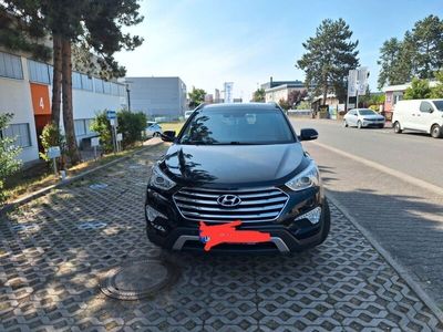 Hyundai Grand Santa Fe