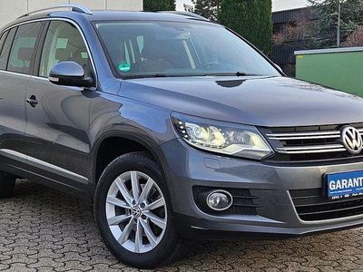 Grau Gebraucht 2012 VW Tiguan Highline SUV | 10.900 € (Etwas zu teuer)