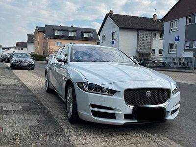 Gebraucht Jaguar XE 179 PS (131 kW) 2016 Weiß Limousine