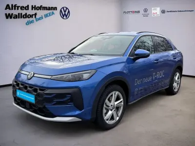 Gebraucht VW T-Roc Life 150 PS (110 kW) 2025 Blau SUV