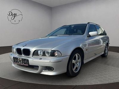 Begagnad BMW 525 Sport Line 163 HK (119 kW) 2003 Silver Kombi
