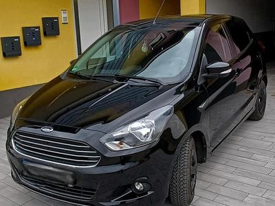 Usata Ford Ka Plus Cool & Sound Edition 85 CV (62 kW) 2018 Nero Utilitaria
