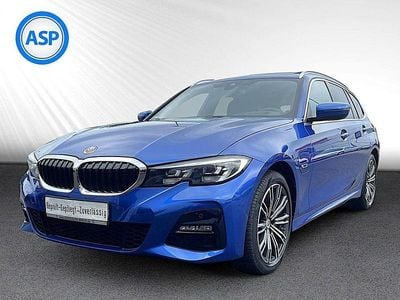 Gebraucht BMW 330e M Sport 184 PS (135 kW) 2022 Blau (portimao blau metallic) Kombi