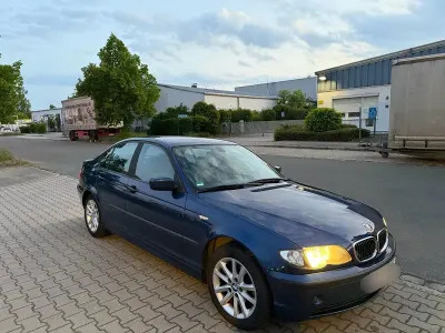 Gebraucht BMW 316 116 PS (85 kW) 2003 Blau Limousine