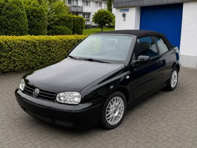 Używany VW Golf 116 KM (85 kW) 2002 Czarny Kabriolet