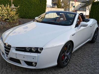 Second-hand Alfa Romeo Spider 200 CP (147 kW) 2010 Alb Cabrio
